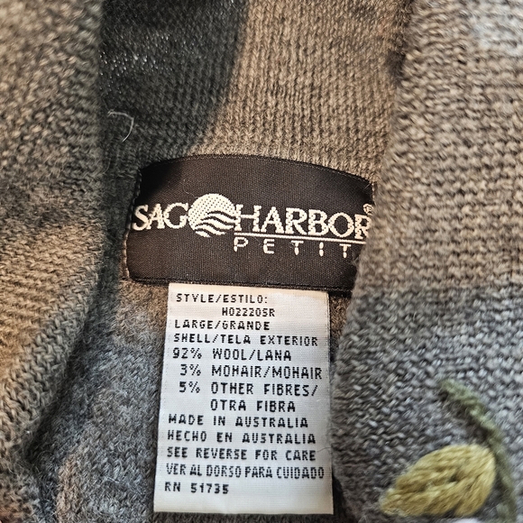 Sag Harbor Wool Blend, Embroidered Grandma cottage Cardigan! Size Large. - Picture 10 of 10